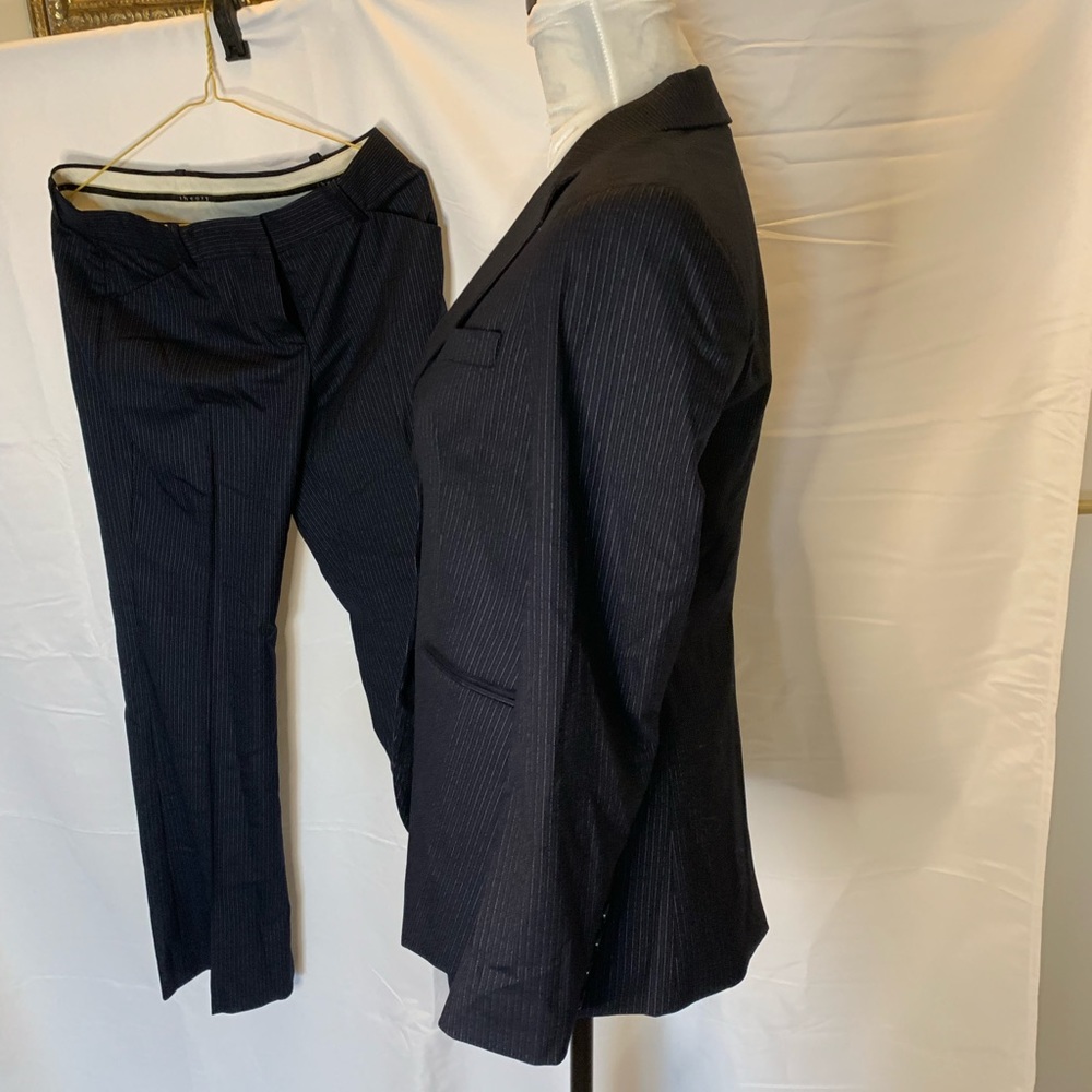 Theory suit jacket and pants size 4 - Picture 3 of 16